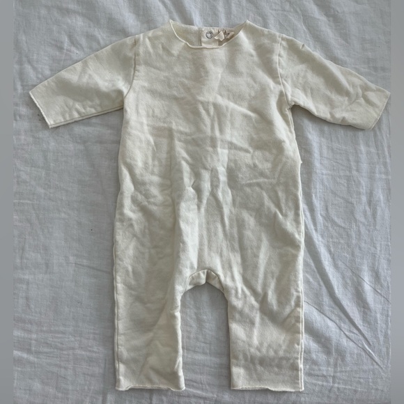 Pair of Gray Label onesie suit/rompers 6-9 months - Picture 4 of 6